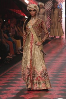 Bollywood Celebrities at IIJW 2015 Fashion Show 2 - 47 of 83
