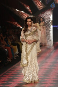 Bollywood Celebrities at IIJW 2015 Fashion Show 2 - 58 of 83