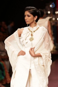 Bollywood Celebrities at IIJW 2015 Fashion Show 2 - 62 of 83
