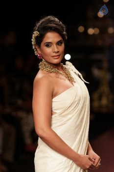 Bollywood Celebrities at IIJW 2015 Fashion Show 2 - 78 of 83