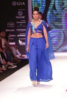 Bollywood Celebrities at IIJW 2015 Show - 49 of 90