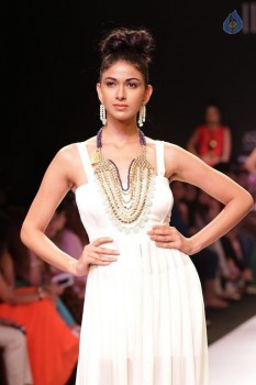 Bollywood Celebrities at IIJW 2015 Show - 57 of 90