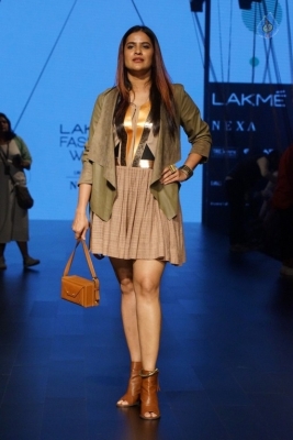 Bollywood Celebrities at LFW 2017 - 29 of 31