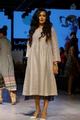 Bollywood Celebrities at LFW 2017 - 31 of 31