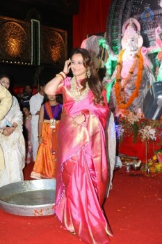 Bollywood Celebrities Attend Durga Pooja - 39 of 41