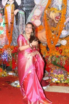 Bollywood Celebrities Attend Durga Pooja - 19 of 41