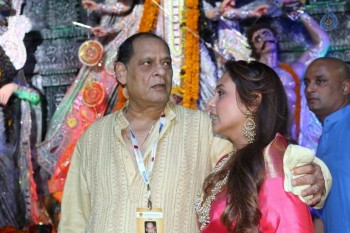 Bollywood Celebrities Attend Durga Pooja - 27 of 41