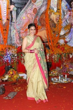 Bollywood Celebrities Attend Durga Pooja - 34 of 41