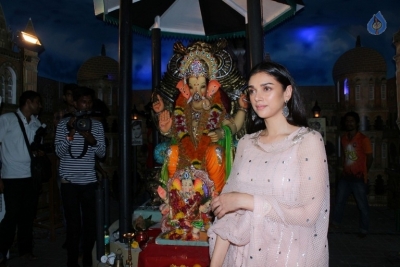 Bollywood Celebrities Celebrates Ganesh Chaturthi Photos - 5 of 53
