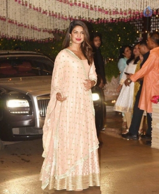 Bollywood Celebrities Celebrates Ganesh Chaturthi Photos - 6 of 53