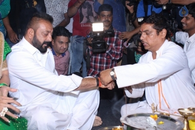 Bollywood Celebrities Celebrates Ganesh Chaturthi Photos - 12 of 53