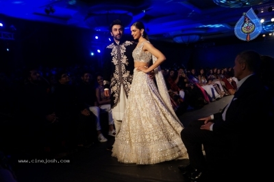 Bollywood Celebrities Ramp Walk At The Mijwan Fashion Show 2018 - 15 of 19