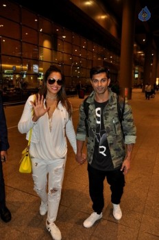 Bollywood Celebrities Spotted at Airport - 2 of 34