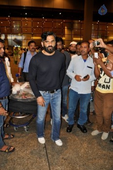 Bollywood Celebrities Spotted at Airport - 12 of 34