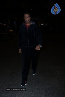 Bollywood Celebrities Spotted at Airport - 7 of 28