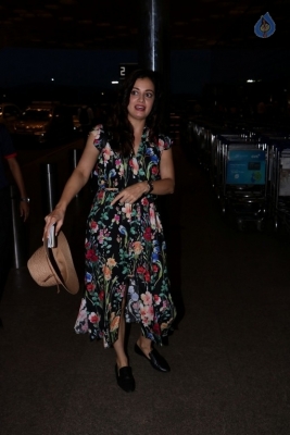 Bollywood Celebrities Spotted at Airport - 4 of 63