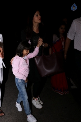 Bollywood Celebrities Spotted at Airport - 51 of 63