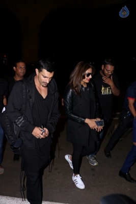 Bollywood Celebrities Spotted at Airport - 56 of 63