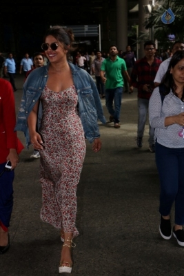Bollywood Celebrities Spotted at Airport - 57 of 63