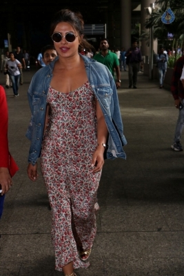 Bollywood Celebrities Spotted at Airport - 41 of 63