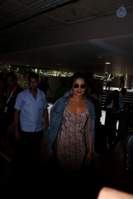 Bollywood Celebrities Spotted at Airport - 48 of 63