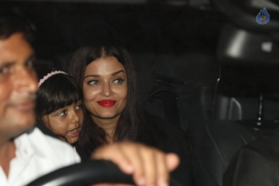 Bollywood Celebrities Spotted at Airport - 16 of 40