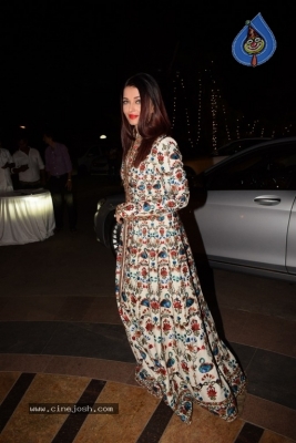 Bollywood Celebs Attend Saudamini Mattu Wedding Reception - 35 of 51