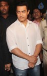Bollywood Pays Tribute to Dev Anand - 41 of 69
