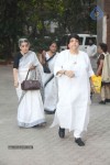 Bollywood Pays Tribute to Dev Anand - 42 of 69