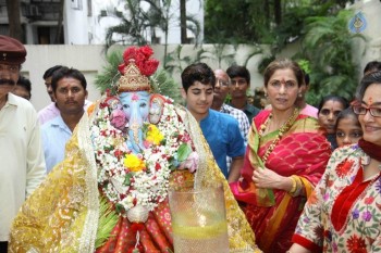 Bollywood Stars at Ganpati Visarjan Event - 3 of 31