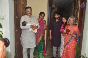Bollywood Stars Celebrates Ganesh Festival 2015 - 29 of 63