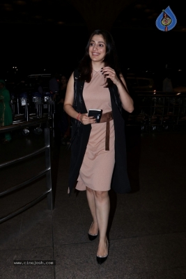Bollywood Top Actresses Spotted at Airport - 10 of 42