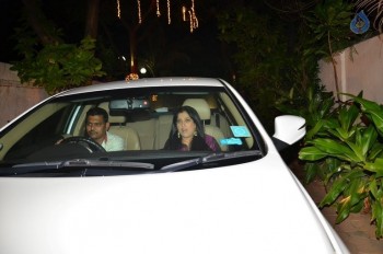 Celebrities at Akshay Kumar Hosted Diwali Party 2015  - 23 of 42