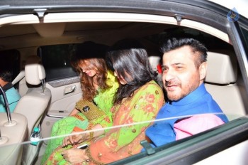 Celebrities at Akshay Kumar Hosted Diwali Party 2015  - 25 of 42