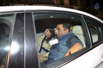 Celebrities at Akshay Kumar Hosted Diwali Party 2015  - 27 of 42