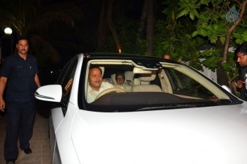 Celebrities at Akshay Kumar Hosted Diwali Party 2015  - 30 of 42