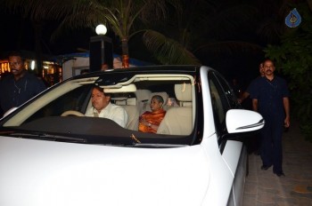 Celebrities at Akshay Kumar Hosted Diwali Party 2015  - 38 of 42