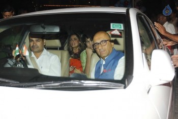 Celebrities at Amitabh Bachchan Hosted Diwali 2015 Party 1 - 28 of 106