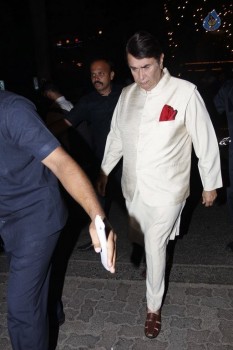 Celebrities at Amitabh Bachchan Hosted Diwali 2015 Party 1 - 38 of 106
