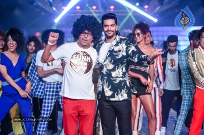 Celebrities at Bombay Times Fashion Week - 27 of 55