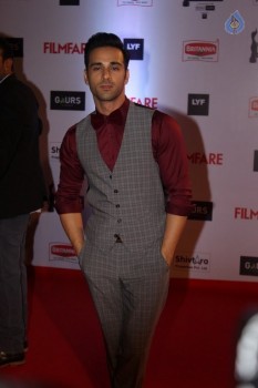 Celebrities at Filmfare 2016 Awards 1 - 24 of 84