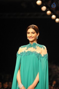 Celebrities at IIJW 2015 Show - 55 of 102