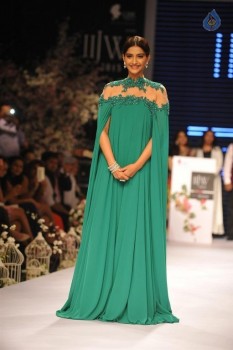 Celebrities at IIJW 2015 Show - 52 of 102