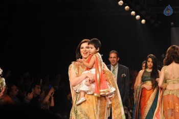 Celebrities at IIJW 2015 Show - 86 of 102