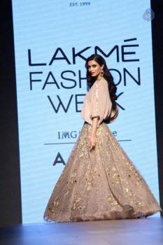 Celebrities at LFW Summer 2017 - 9 of 84