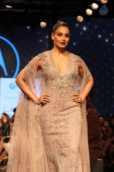 Celebrities at LFW Summer 2017 - 32 of 84