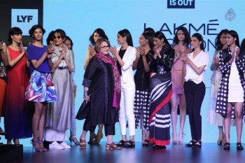 Celebrities at LFW Summer Resort 2016 - 5 of 61