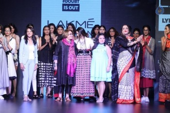 Celebrities at LFW Summer Resort 2016 - 17 of 61