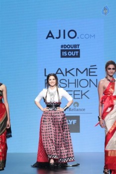 Celebrities at LFW Summer Resort 2016 - 18 of 61