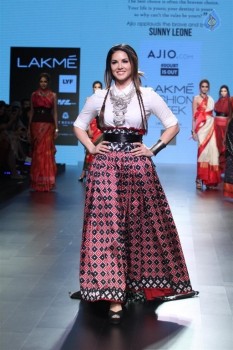 Celebrities at LFW Summer Resort 2016 - 21 of 61